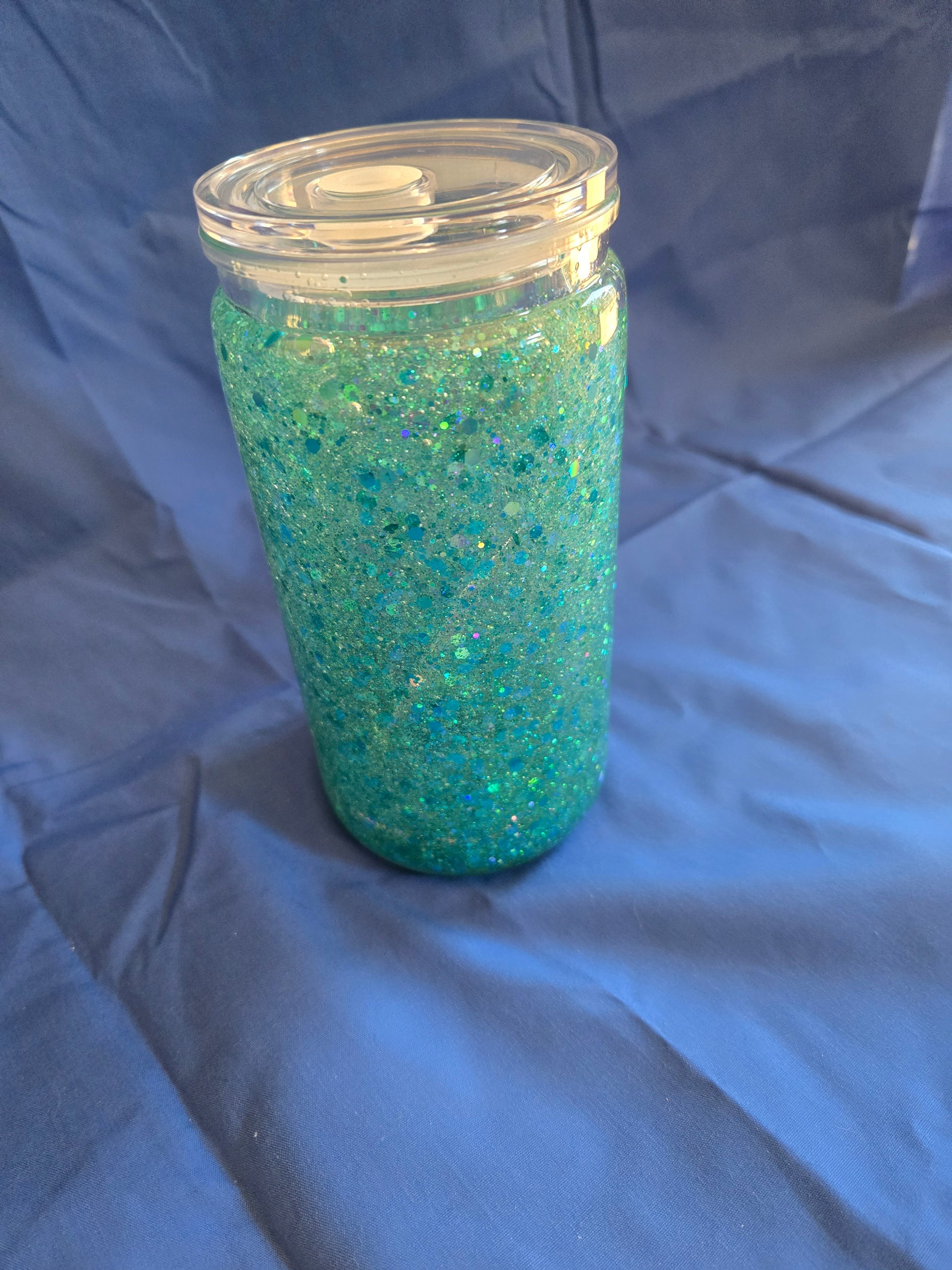 16 oz green glitter snow globe